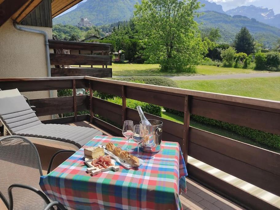 Bel Appartement Au Calme A 5 Minutes Du Village Menthon-Saint-Bernard Exteriér fotografie